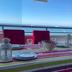 Mirada Azul تورّوكس كوستا